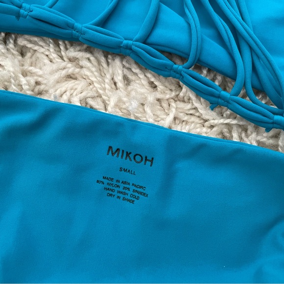 Mikoh Banyans top and Kapalua bottoms - Picture 4 of 6